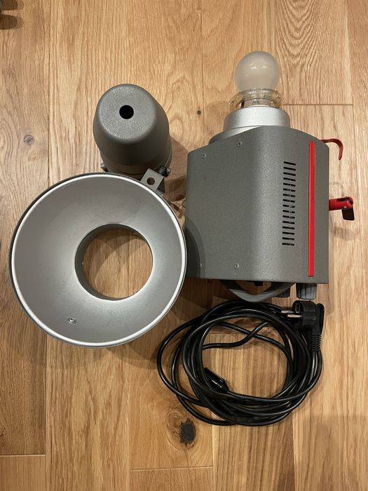 Lampa błyskowa studyjna 500 Ws