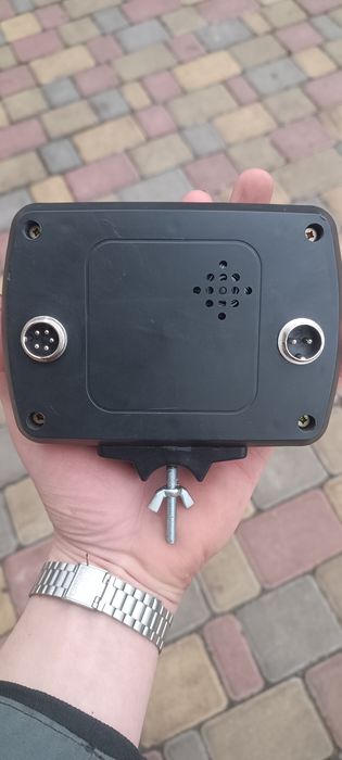 Продам металошукач QUASAR LED