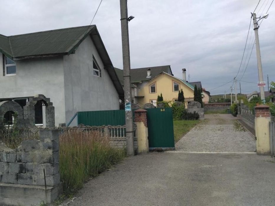 Продається 2 будики  675 кв.м