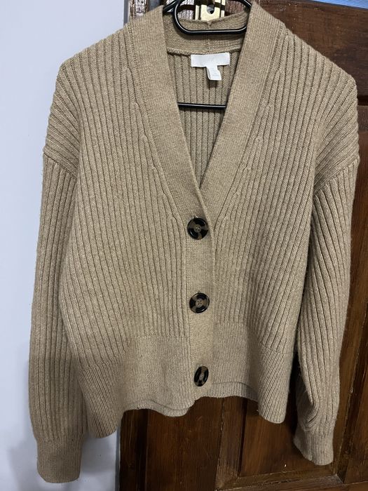 Beżowy sweter H&M rozmiar XS