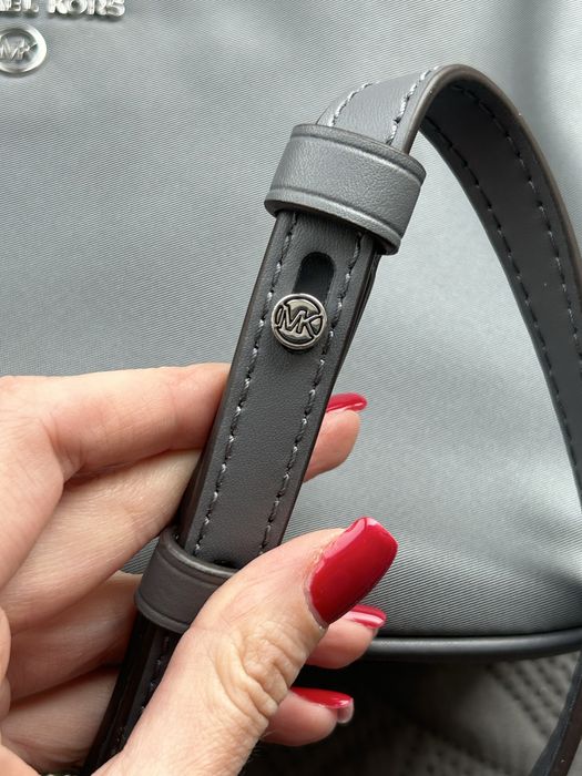 Сумка сіра Michael Kors