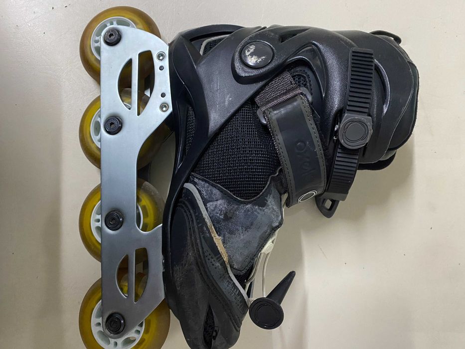 Patins em linha + capacete