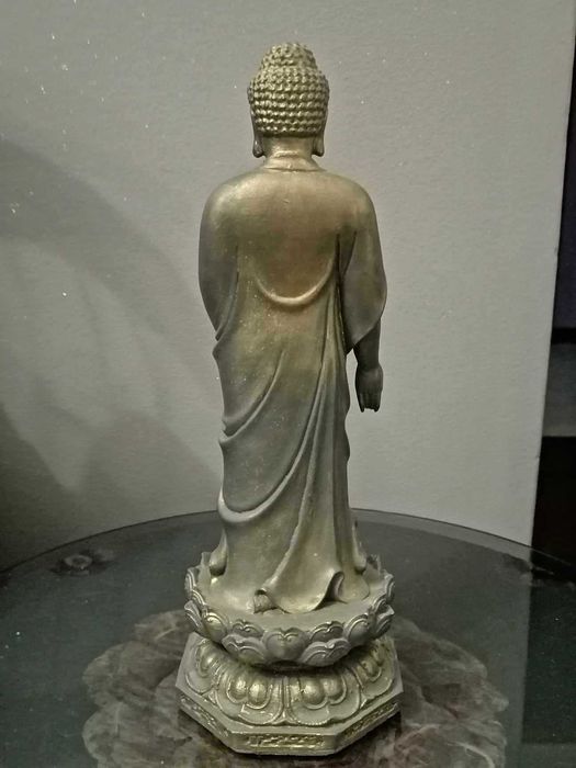 Buda 3D cinza e dourado - Novo