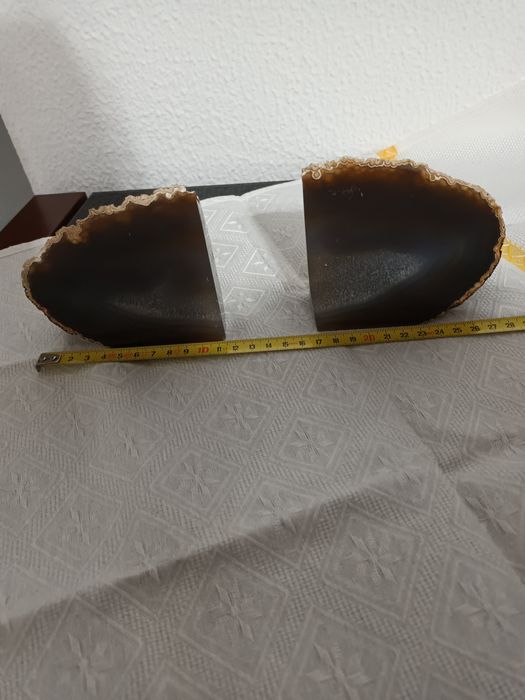 Cerra livros em pedra