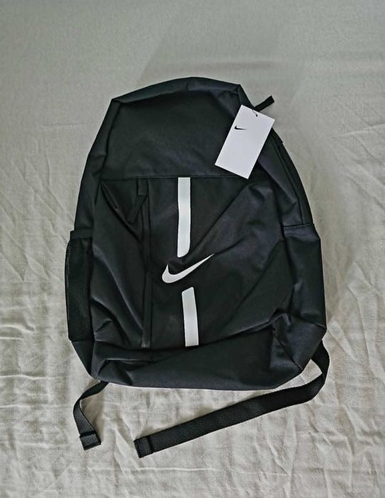 Nowy plecak Nike 22L czarny – oryginalny z metkami do szkoły na wycieczke nowy Jordan