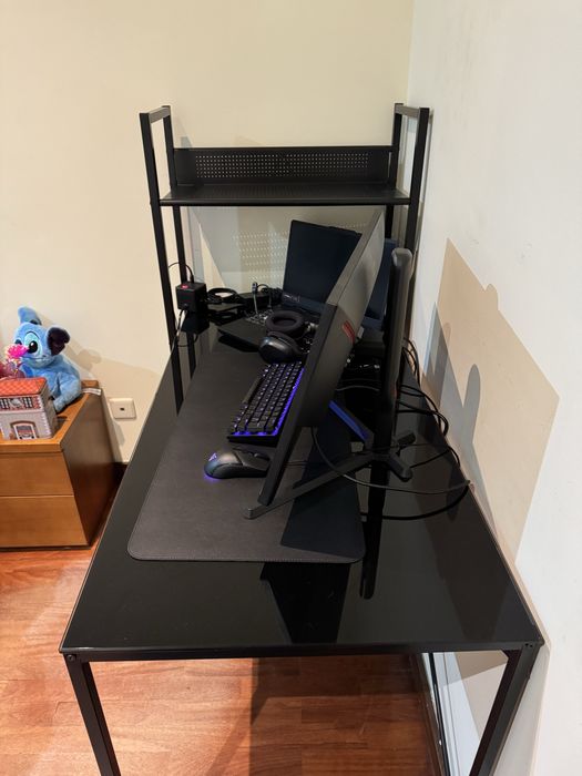 Mesa para estudo/computador