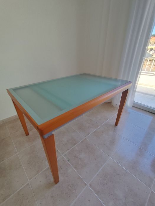 Mesa de jantar extensível
