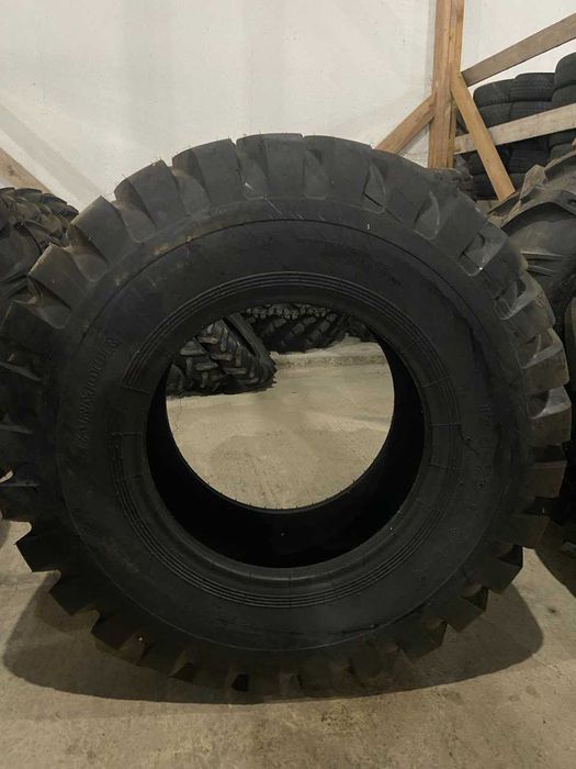 Шини тракторні 17.5/25 ARMOUR TL E3/L3 16PR