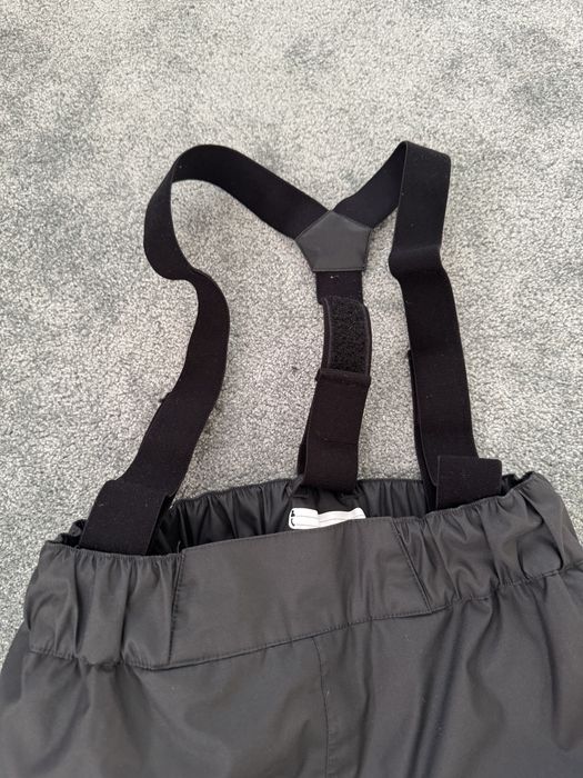 Vendo calças de Neve tamanho 8anos (pretas)