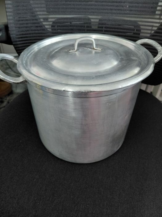 Cast Aluminum Pot Size 22