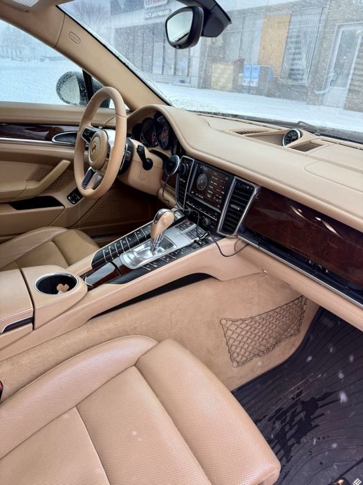 Porshe panamera 4s