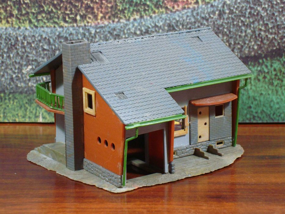 Faller H0 - Vivenda com Garagem / Usado com Falhas64286506554625120