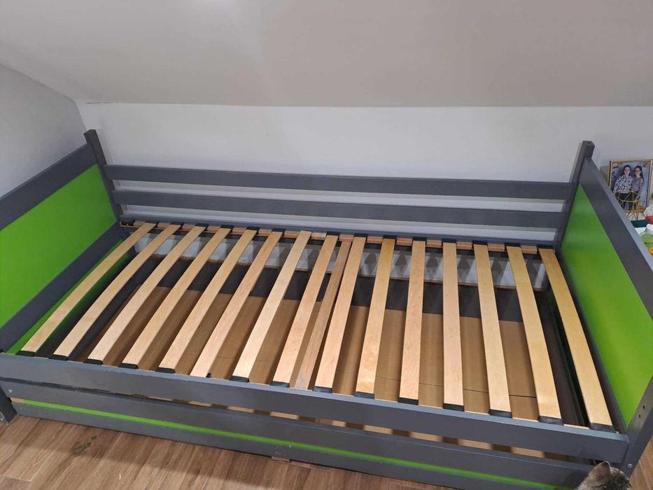 Łóżko młodzieżowe