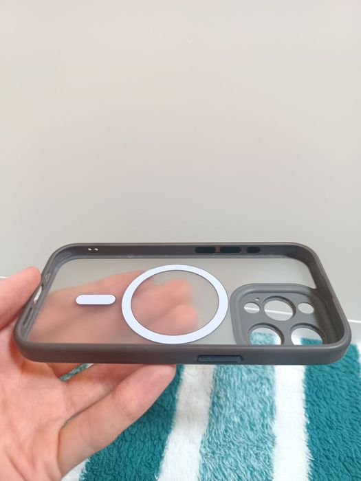 Чехол для iPhone 13 Pro и iPhone 14 Pro