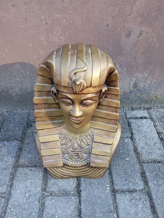 Vendo buda muito bonito bom estado