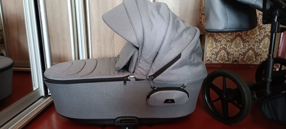 Коляска 2 в 1 Adamex Porto Light