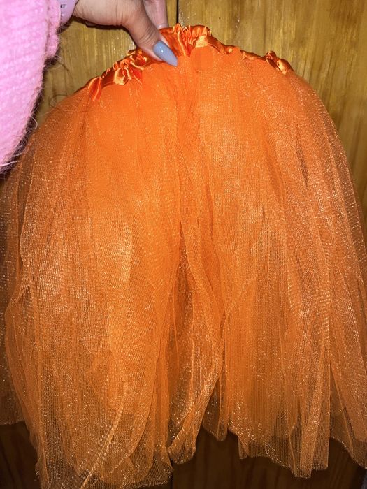 Tutu cor de laranja