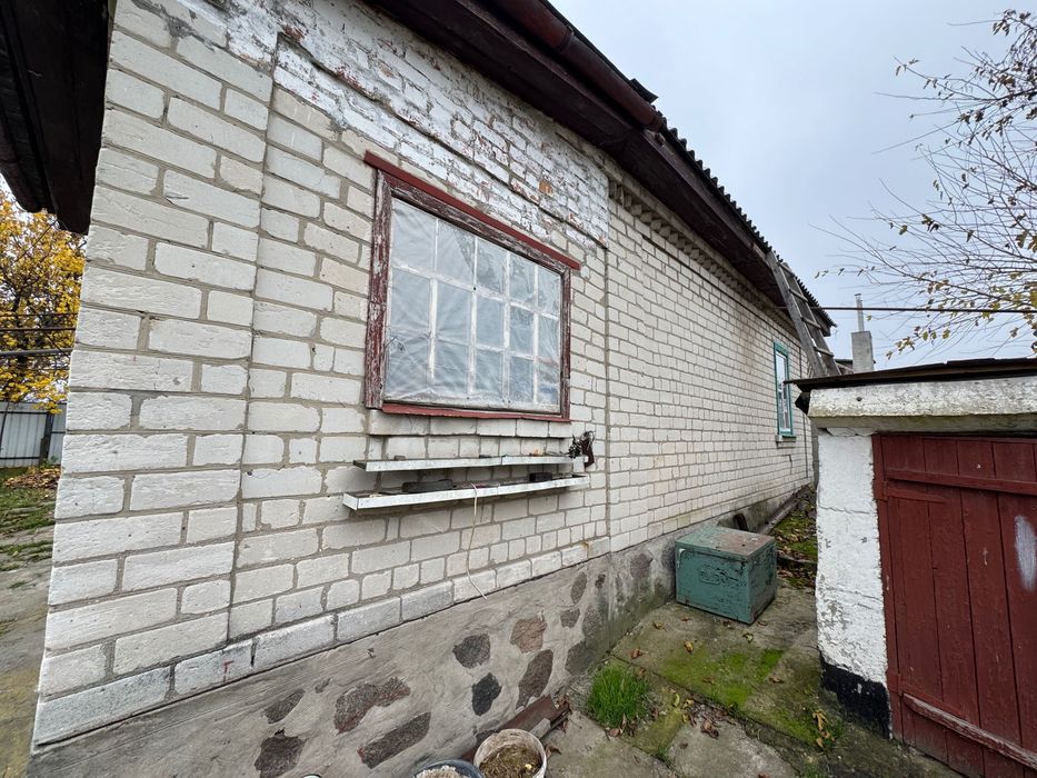 Будинок кирпичний. В с. Павлиш. В хорошому стані. Газофікований. Торг