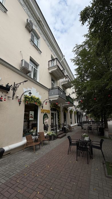 Продам 3-кімнатну квартиру в самому центрі Кропивницького по вулиці Театральна