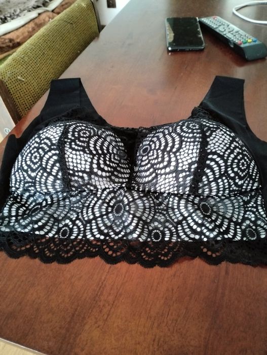 Sprzedam Biustonosz rozmiar 4XL nowy bez metki