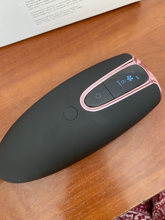 Домашній Фотоэпилятор ELLESILK IPL black новый
