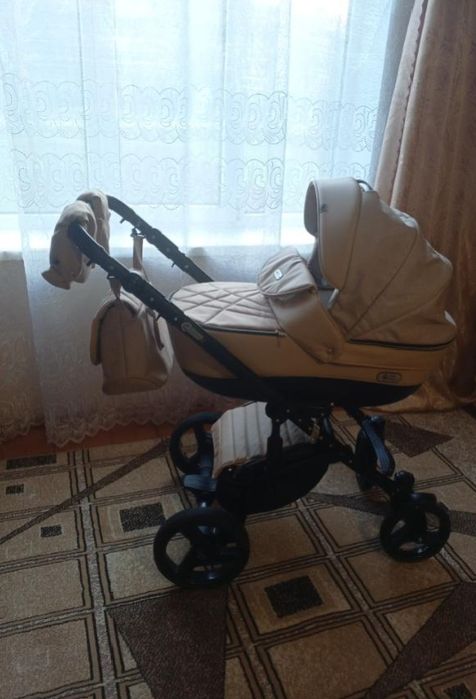 Продам каляску стан новий Каляска 2в1