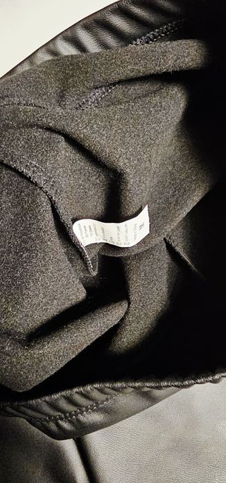 Nowe czarne matowe lateksowe, ocieplane leginsy, rozm M