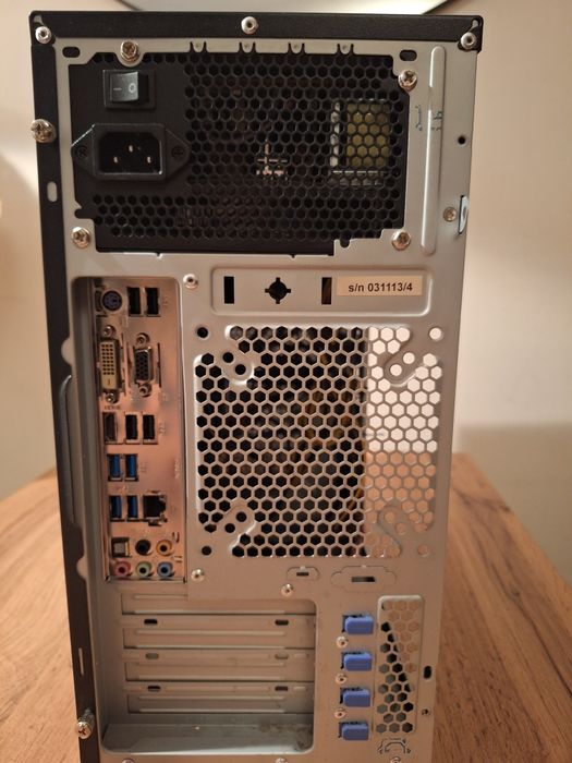 Komputer stacjonarny PC Windows 11 SSD