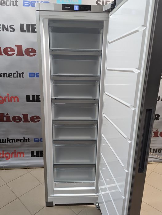 Морозильная камера 7ка Miele FN 4372 D el