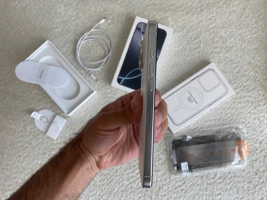iPhone 16 Pro Max 256GB White Titanium SIM + eSIM 92 АКБ Состояние 5+