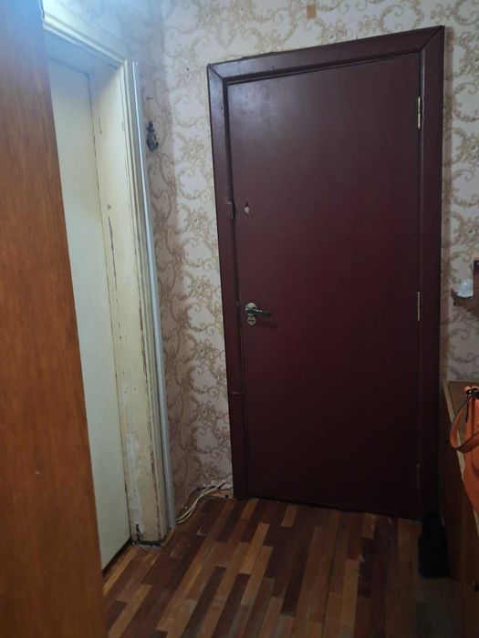 Сдам комнату в квартире. Пр.Поля, ост. Ульянова. Бомбоубежище.