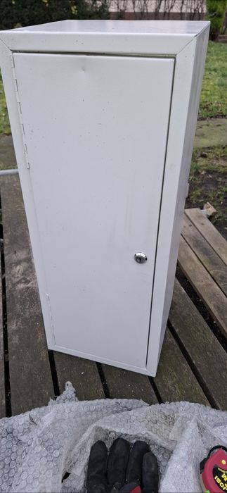 Obudową szafa rozdzielica metalowa 26x25x65cm