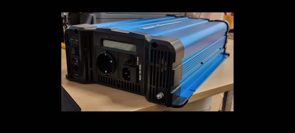 Інвертор 12В/230В SOLARTRONICS (Німеччина)