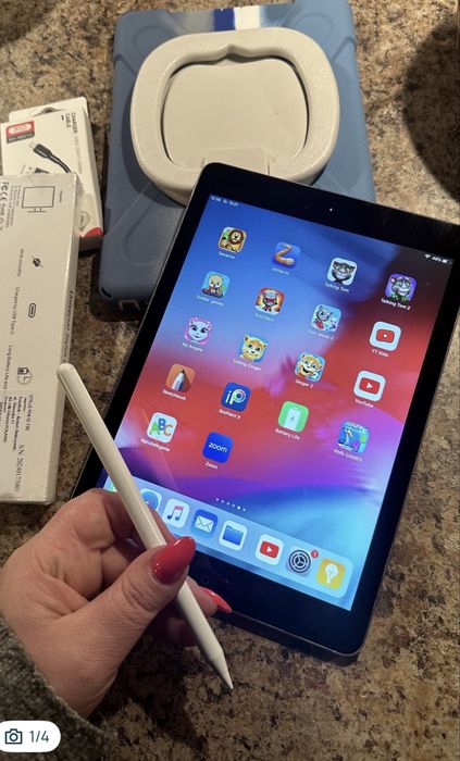 Tablet iPad Apple Retina 10” + nowy rysik + nowy kabel - cały zestaw