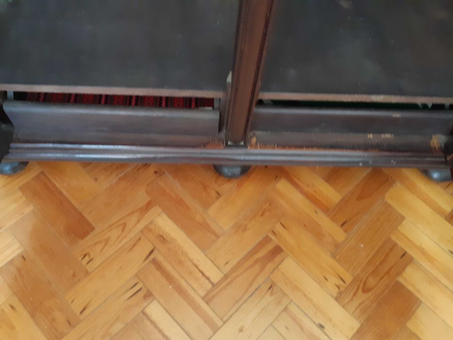 Roupeiro de 3 portas com espelho