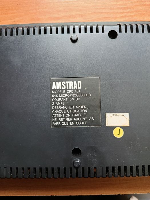 Komputer amstrad cpc 464