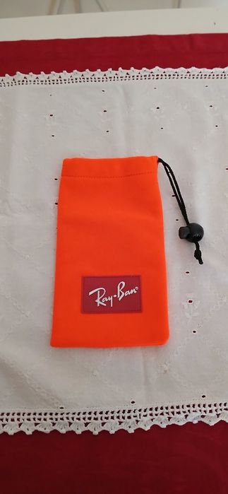 Bolsa óculos Rayban, nova