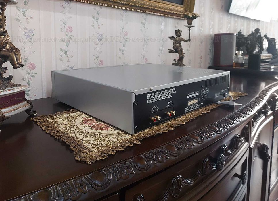 ТОПова касетна дека AKAI GX-9  ( made in japan )
