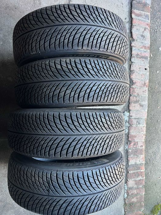 Komp. opon Michelin 235/55R19 Demo