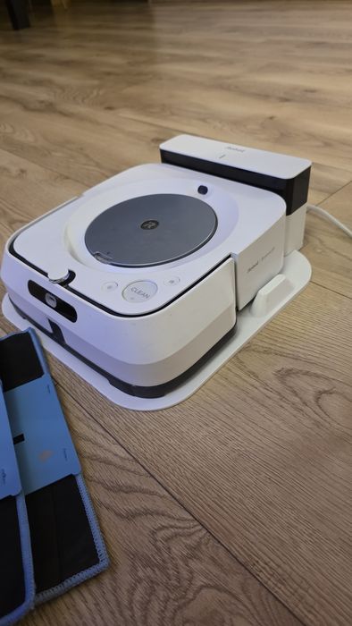 Robot mopujący I Robot Braava jet m6