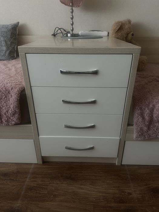 Ліжко 90*200 в дитячу кімнату 2 шт з тумбою