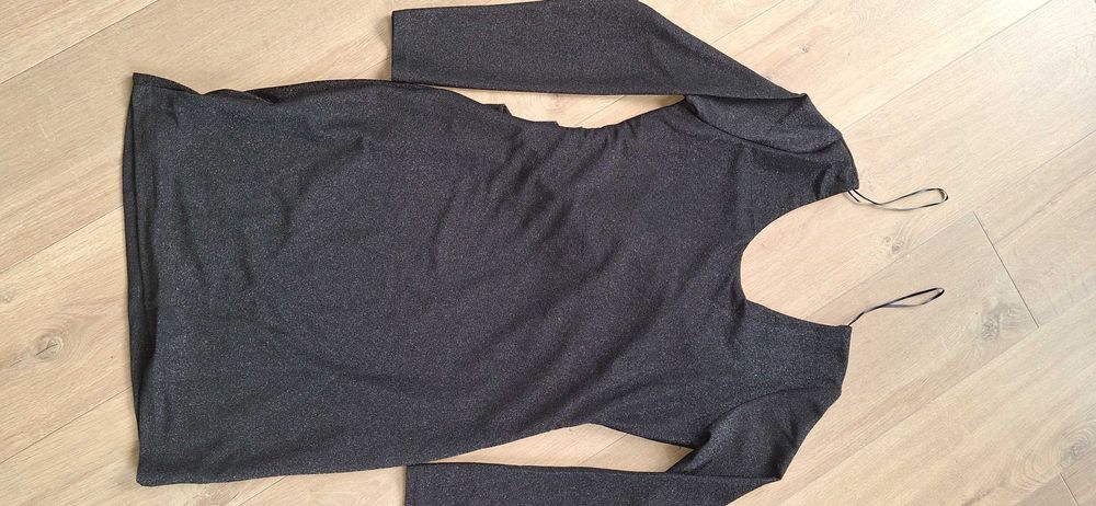 Sukienka czarna koktajlowa błyszcząca 40/42 Bodyflirt