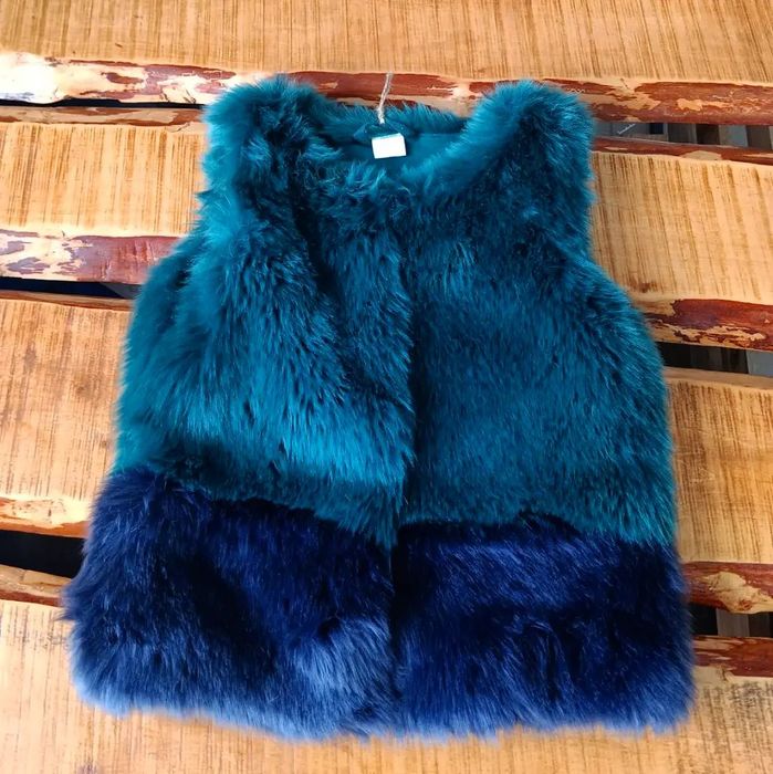 Хутряна жилетка для дівчинки 4-5 років next