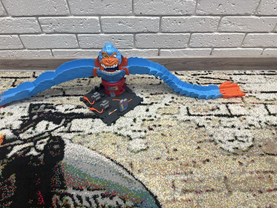 Трек горила Hot Wheels