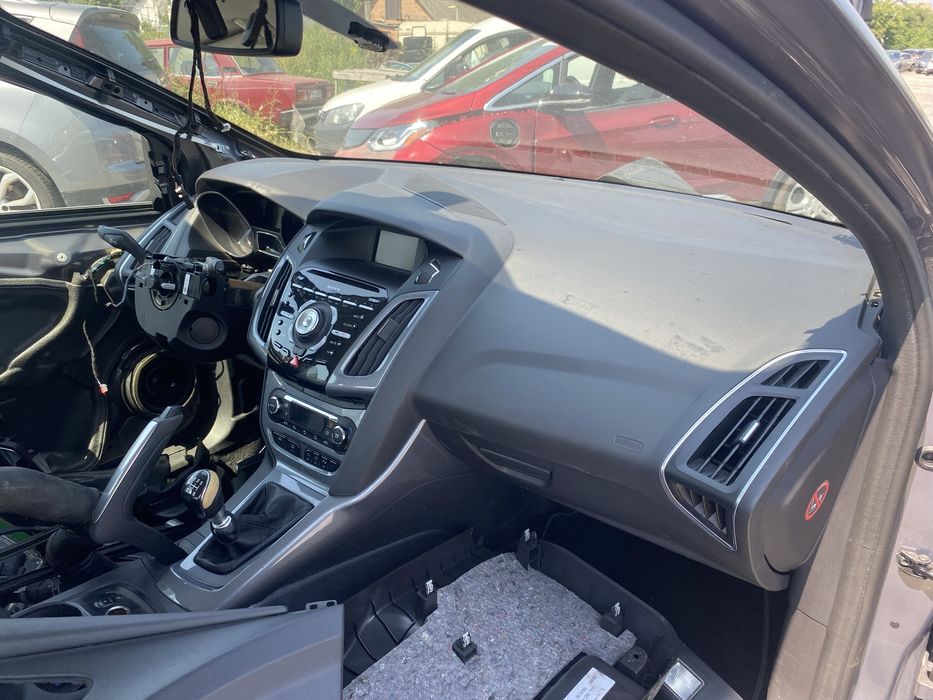 Торпедо торпеда Ford Focus 3 Форд Фокус 3 2011 дорестайл