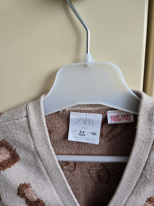 Sweter dziewczęcy Zara 104