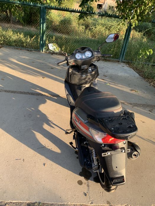 Продам скутер SPARK 150S-17R