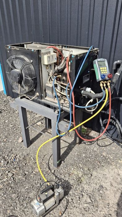 Обслуговування холодильного обладнання.