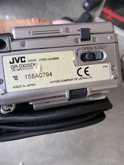 Cyfrowa camera mini  JVC GR-DX25EK