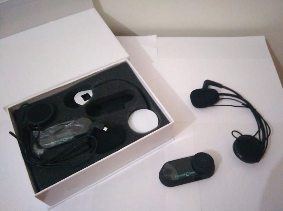 Auriculares/intercomunicadores Bluetooth, Radio/Capacete/Motard(NOVOS)